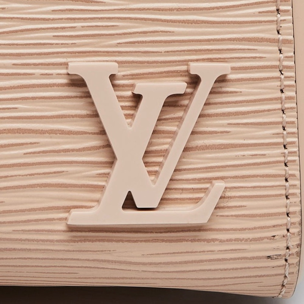 ⭐️Louis Vuitton Cluny bag - Picture 6 of 12